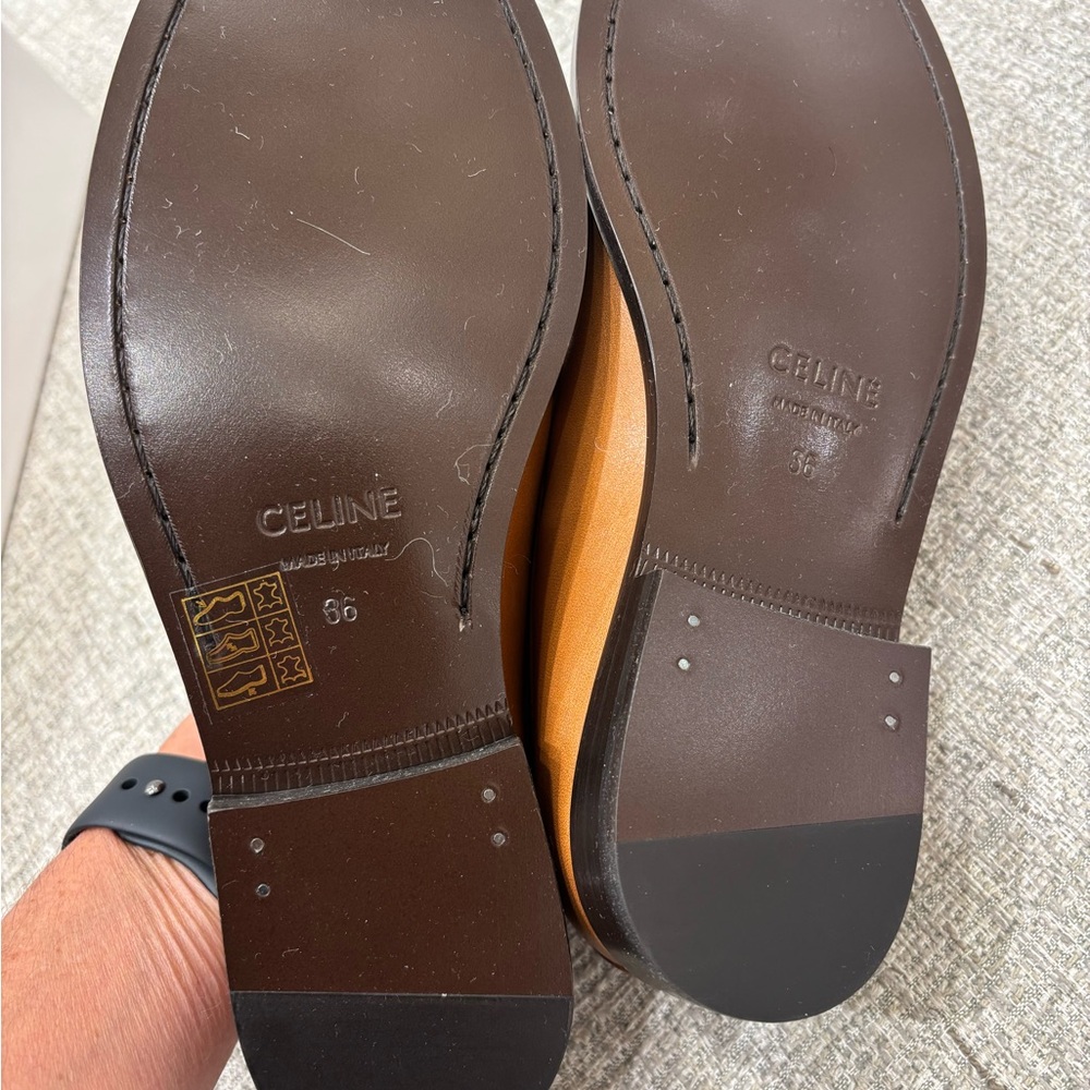 CELINE - Leather Loafers with Gold Chain - Picture 12 of 17